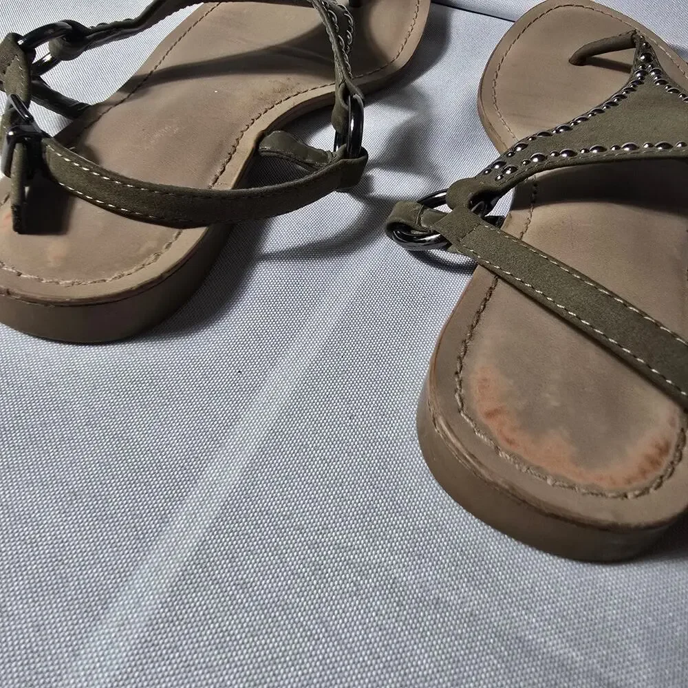 Simply Vera Wang Studded Brown Thong Sandal Womens Size 9 - Picture 5 of 7